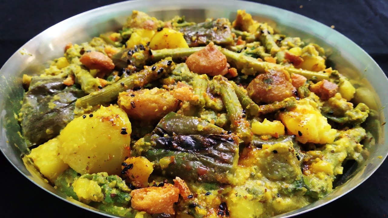 কুমড়ো শাকের ডাটা চচ্চরি ।ঘরোয়া রান্না।kumro shak er data chachari/vegetarian recipe