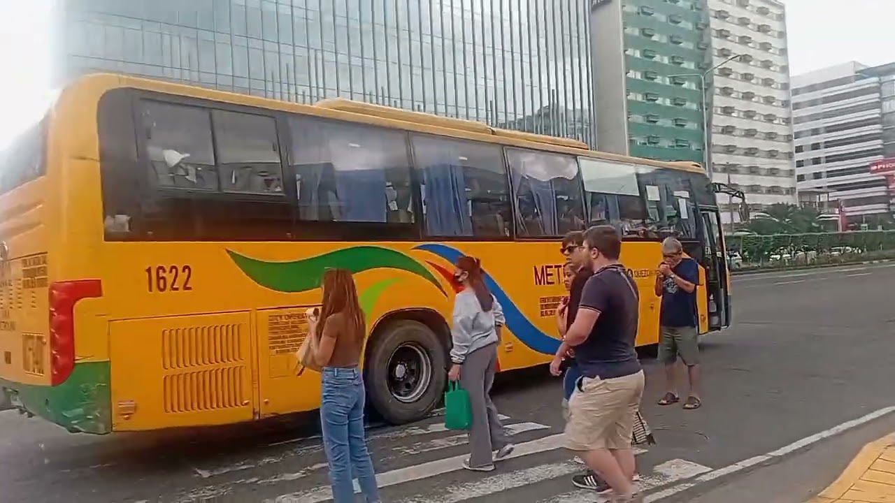 Пешеходная экскурсия с семьей