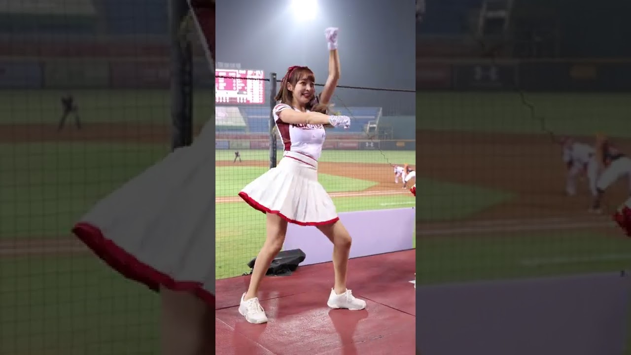 (4K)220421 樂天桃猿 嗆司曲 R型震盪+獨一無二 Rakuten Girls (林襄 CAM) in 樂天桃園棒球場