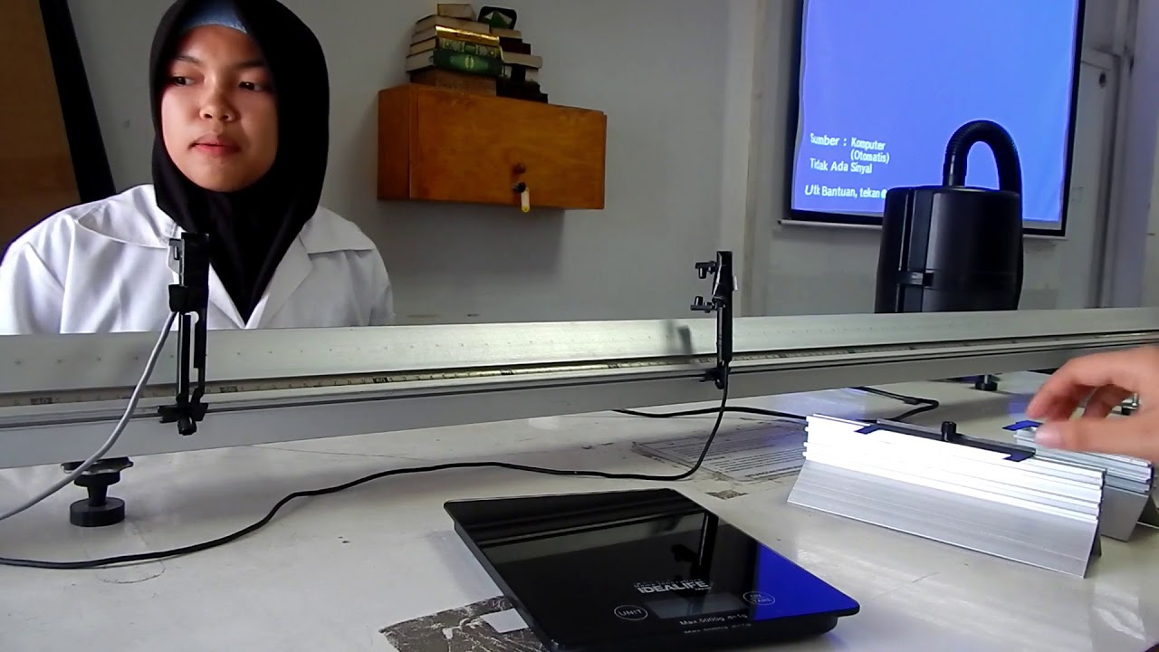 prak  momentum dan impuls lab pfis