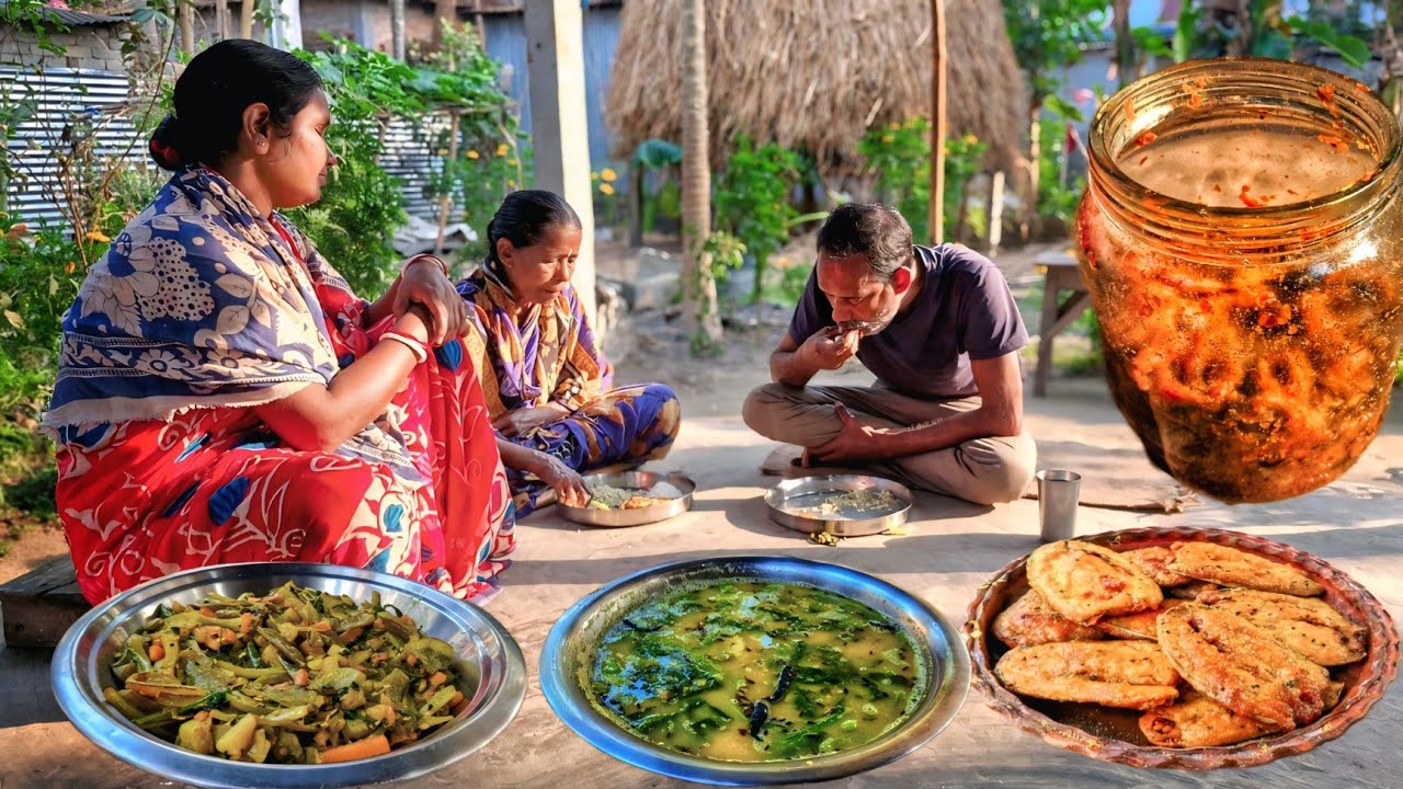 নিরামিষ দিনের স্পেশাল রান্না 😋 | লাউ ডগা কালাই ডাল, ফুলকপির ডাটি চচ্চড়ি & বেগুনি ❤️ | Village Food