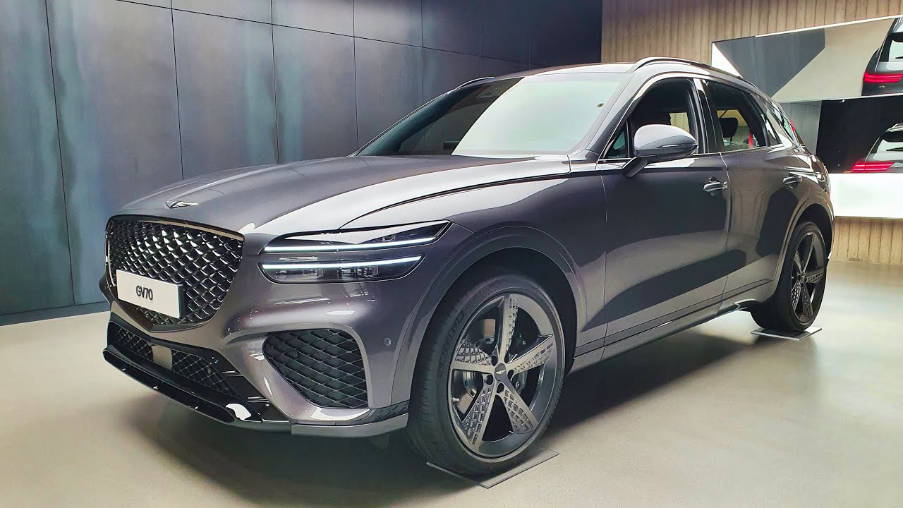 The New 2022 Genesis GV70 INTERIOR(+Folding Seat) Walkaround.(Luxury SUV)