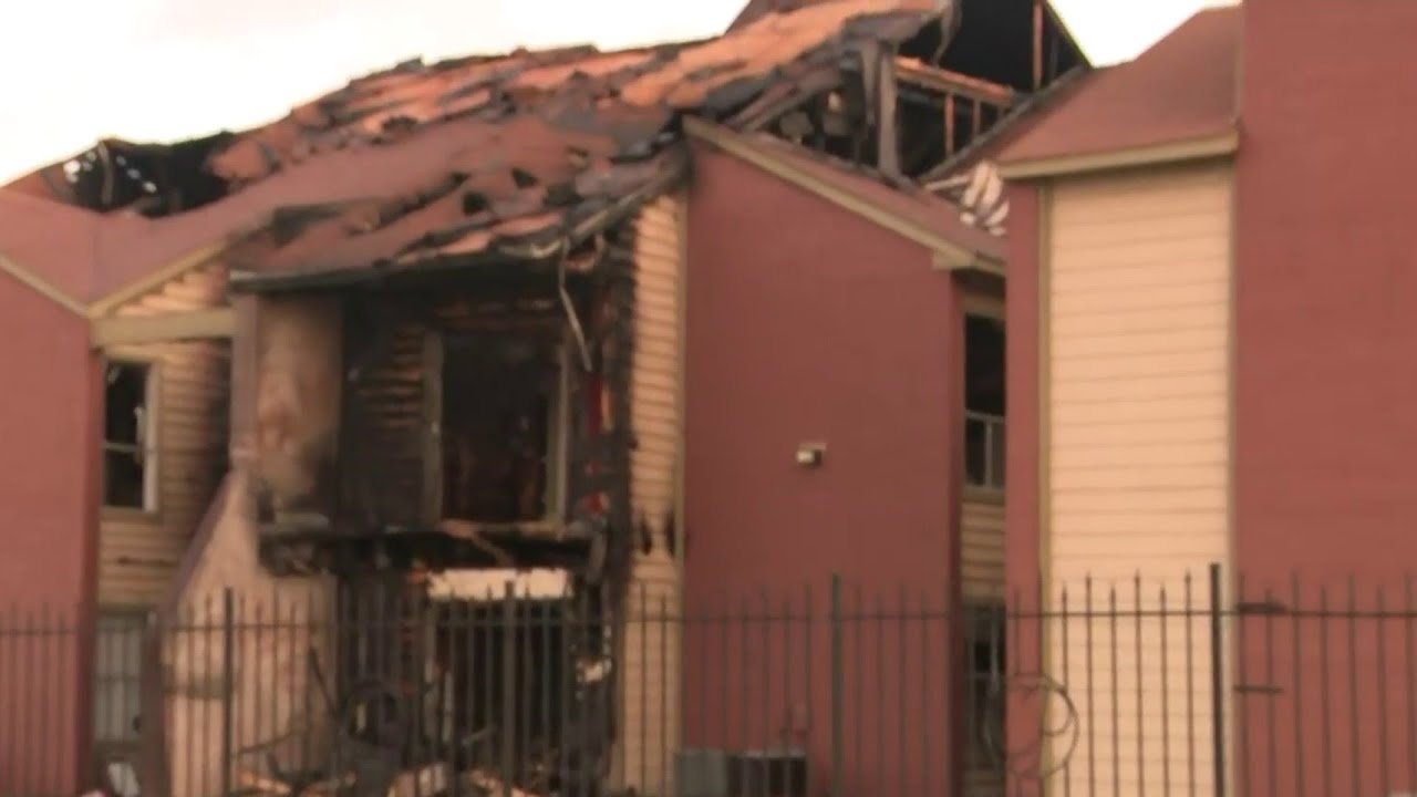 Firefighters rescue man found inside apartment fire in northwest Harris County