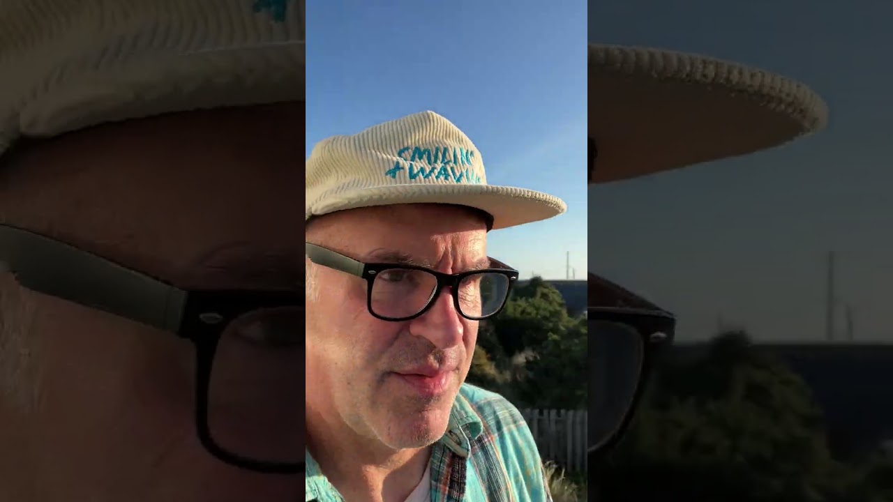 Last week at the beach house , fade to white , the sunlight got my video stuck on white contrast