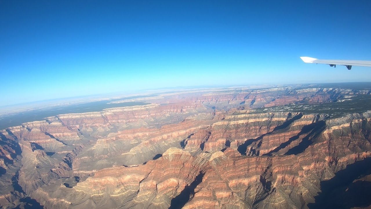 Flying Over the Grand Canyon in a Diamond Star DA40 XLS