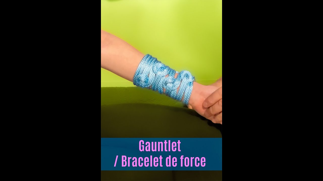 Gauntlet / Forearm Bondage - copyright CORPS &agrave; CORDES