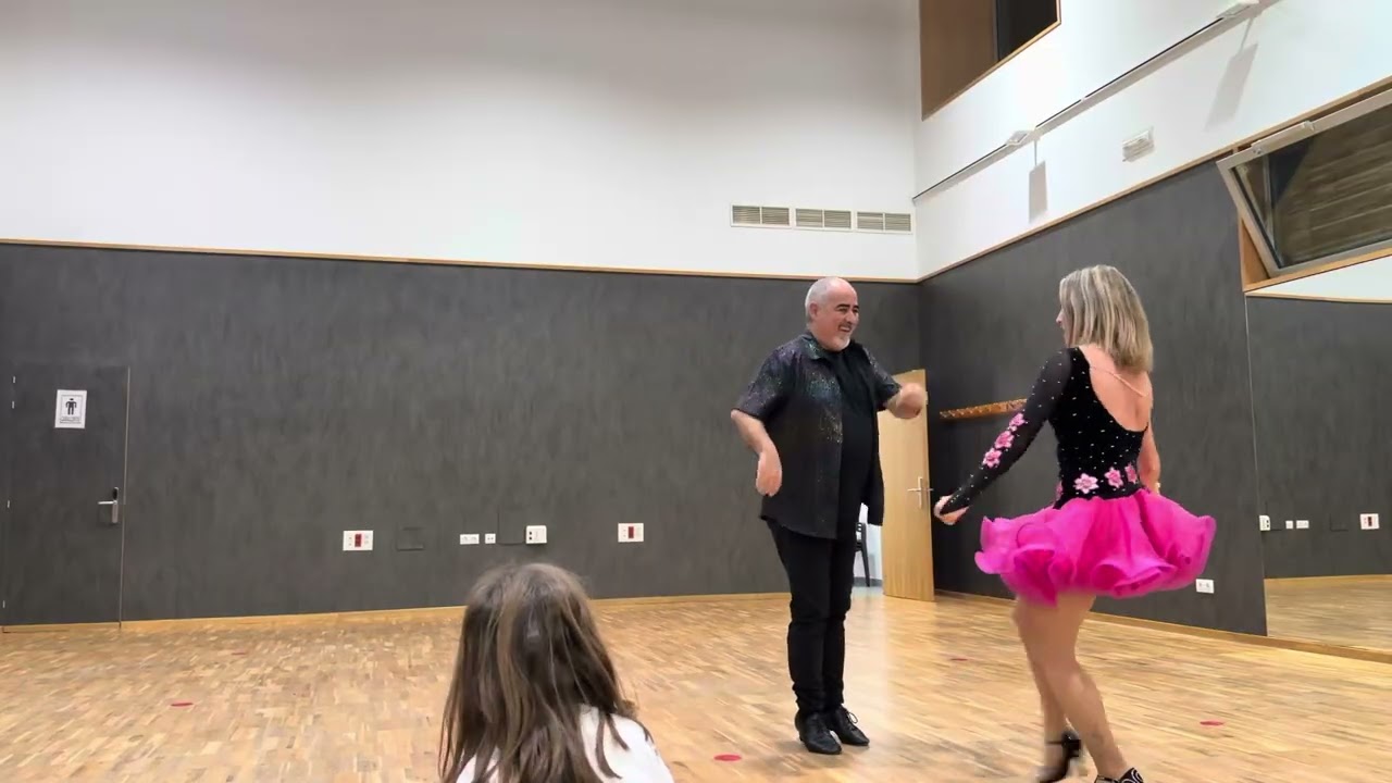 Latinas + Salsa profes San Román 2025