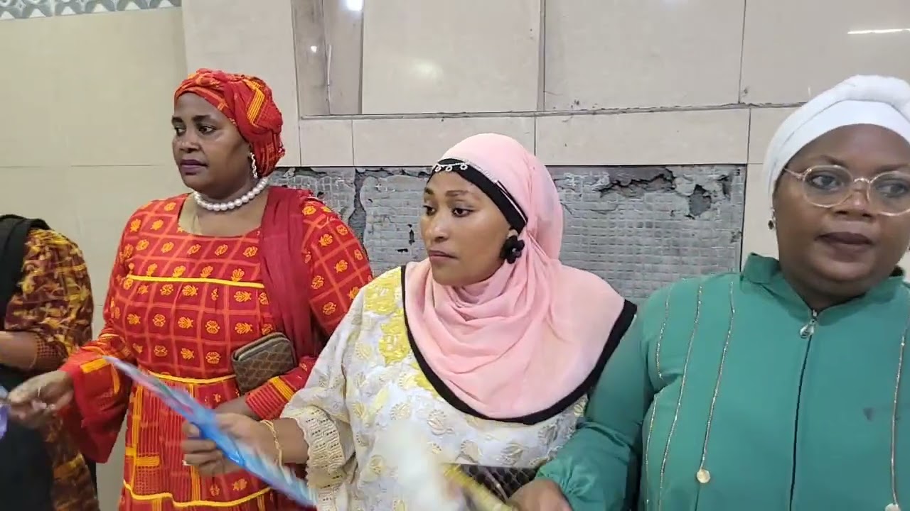 𝑻𝑶𝑰𝑹𝑨𝑩𝑬 𝑫𝑬𝑺 𝑭𝑬𝑴𝑴𝑬𝑺 DE ABDILLAH MMADI SAID ET ANTOURIA SOULE