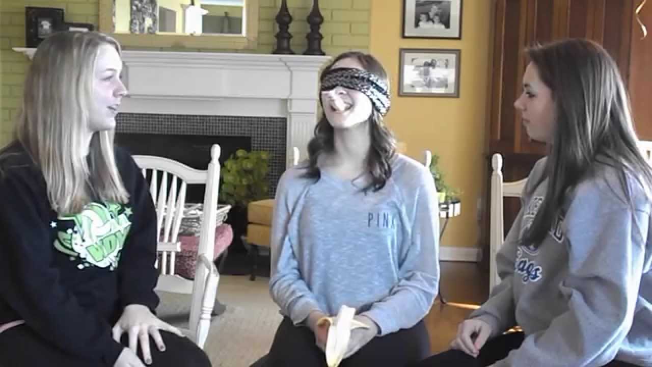 WHATS IN MY MOUTH CHALLENGE w/ Julia