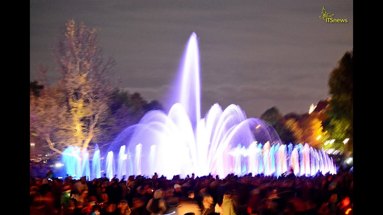 Multimedialny Park Fontann Warszawa 2015 Inauguracja pokazu 