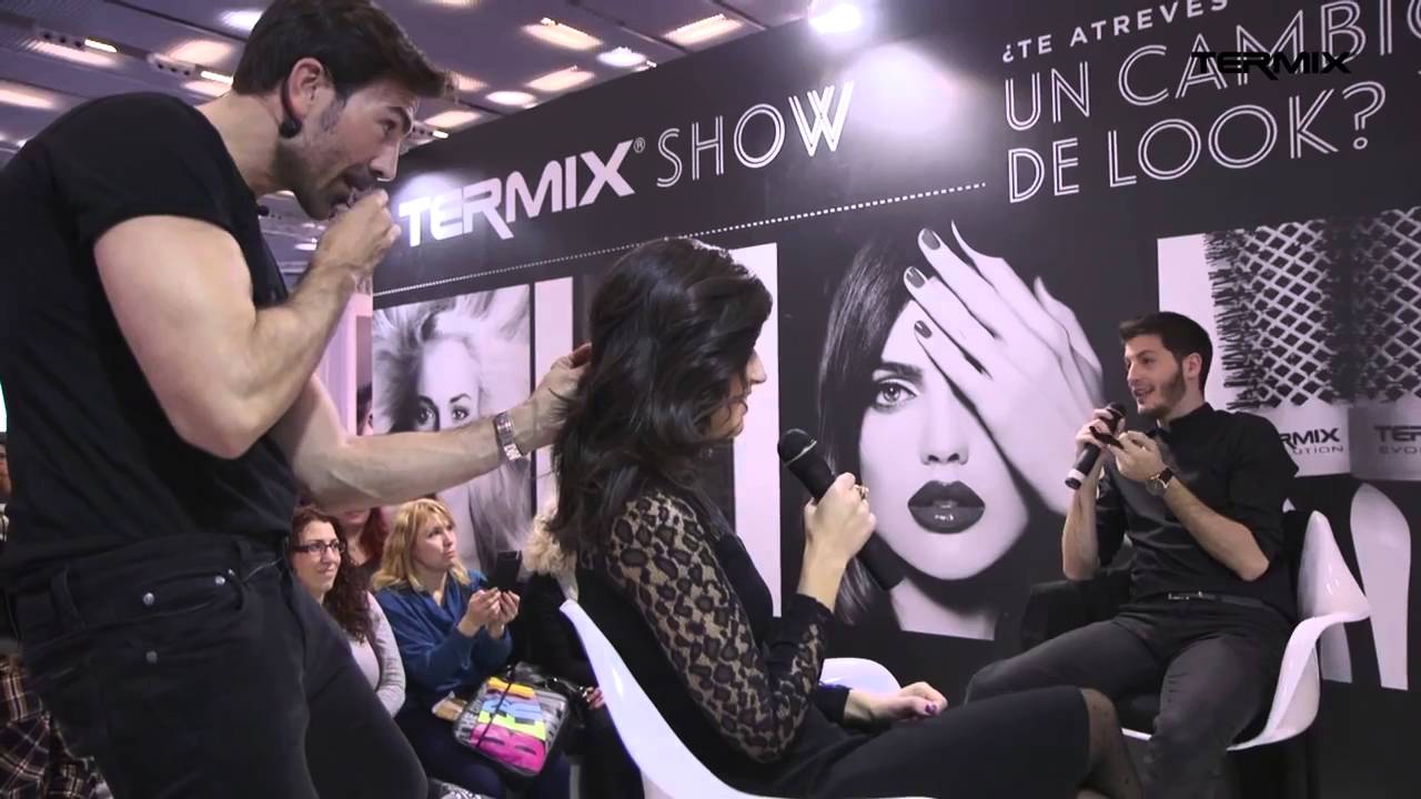TERMIX - Manuel Zamorano y los presentadores de Cazamariposas con Termix
