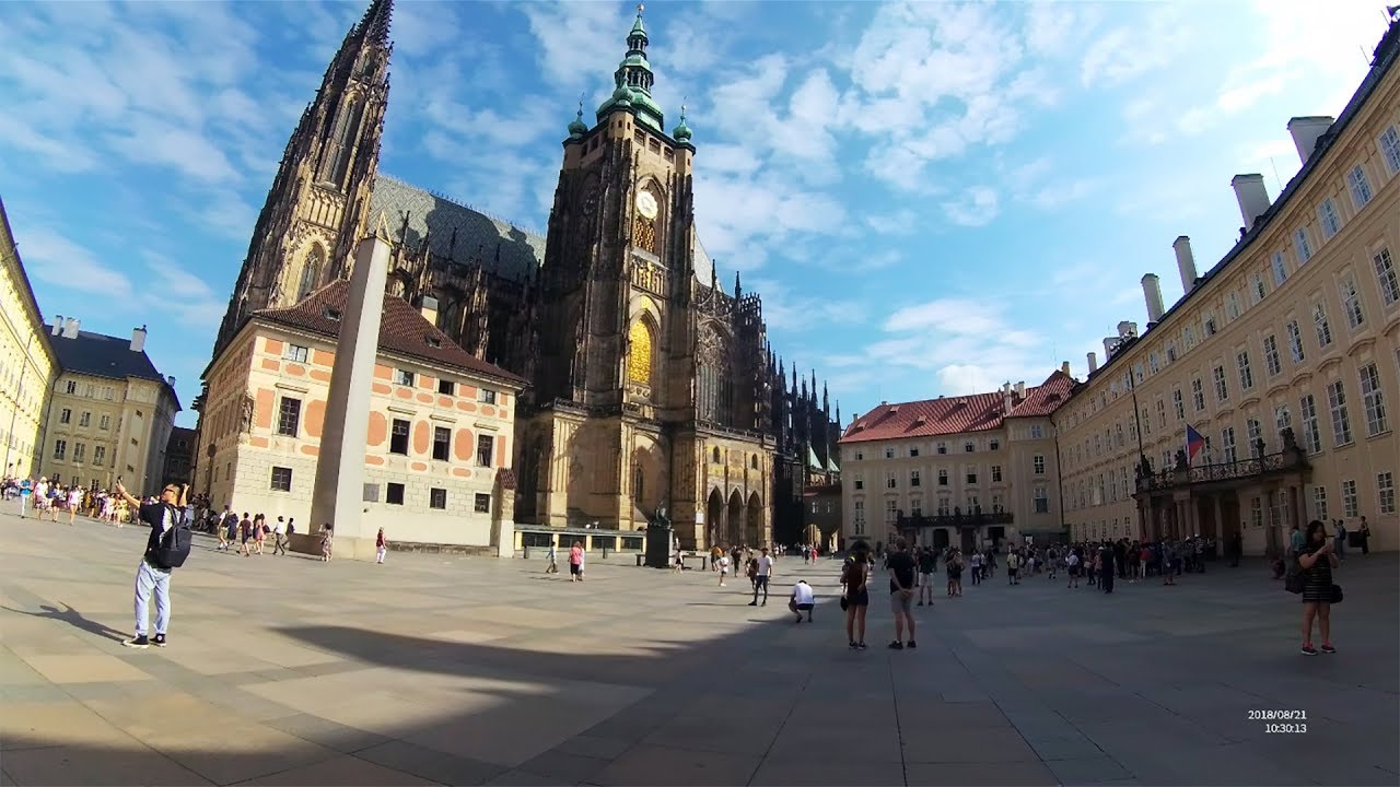 St. Vitus Cathedral - Prague (4K)