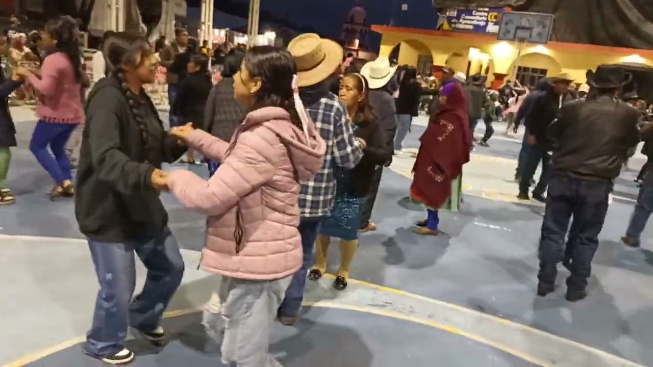 LA BANDA DE SANTA CATARINA ALBARRADAS CON SONES Y JARABES EN SU DESPEDIDA DE TEPANTLALI.