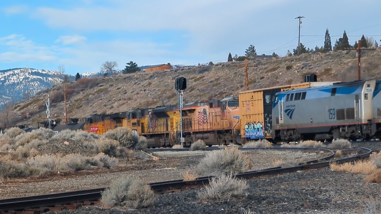 Union Pacific MRVGR Meets Amtrak #5, Reno, Nevada, 1/18/26