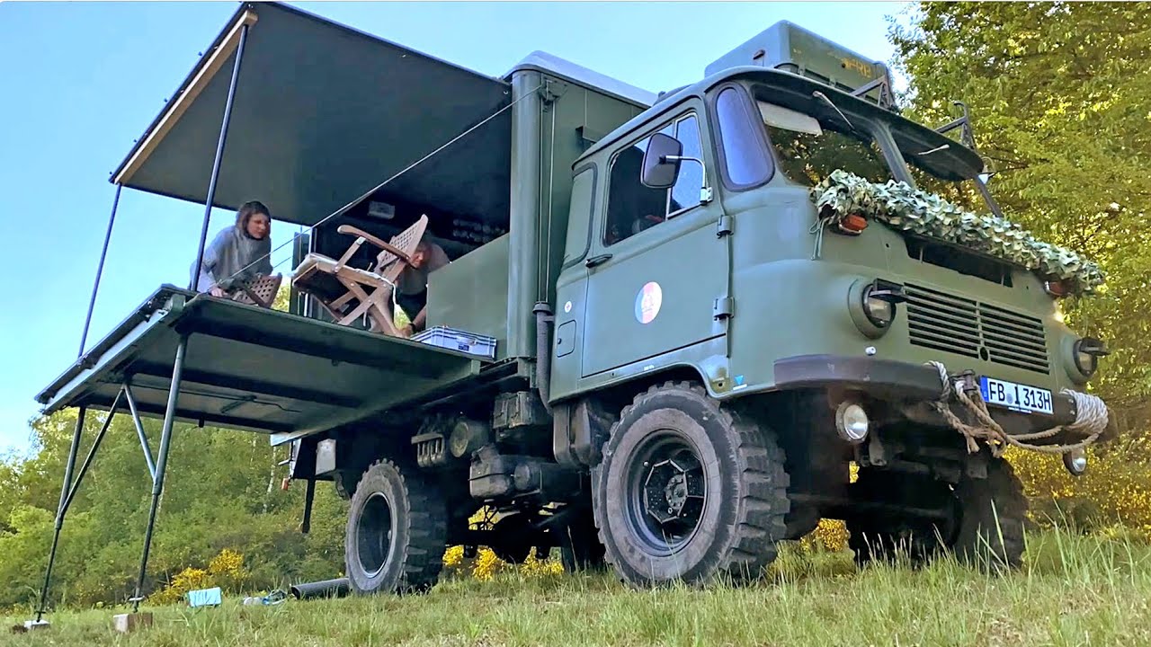 ROBUR DDR Wohnmobil, 4x4 Camping Truck, 🚛 Outdoor Van Life with Friends 😍