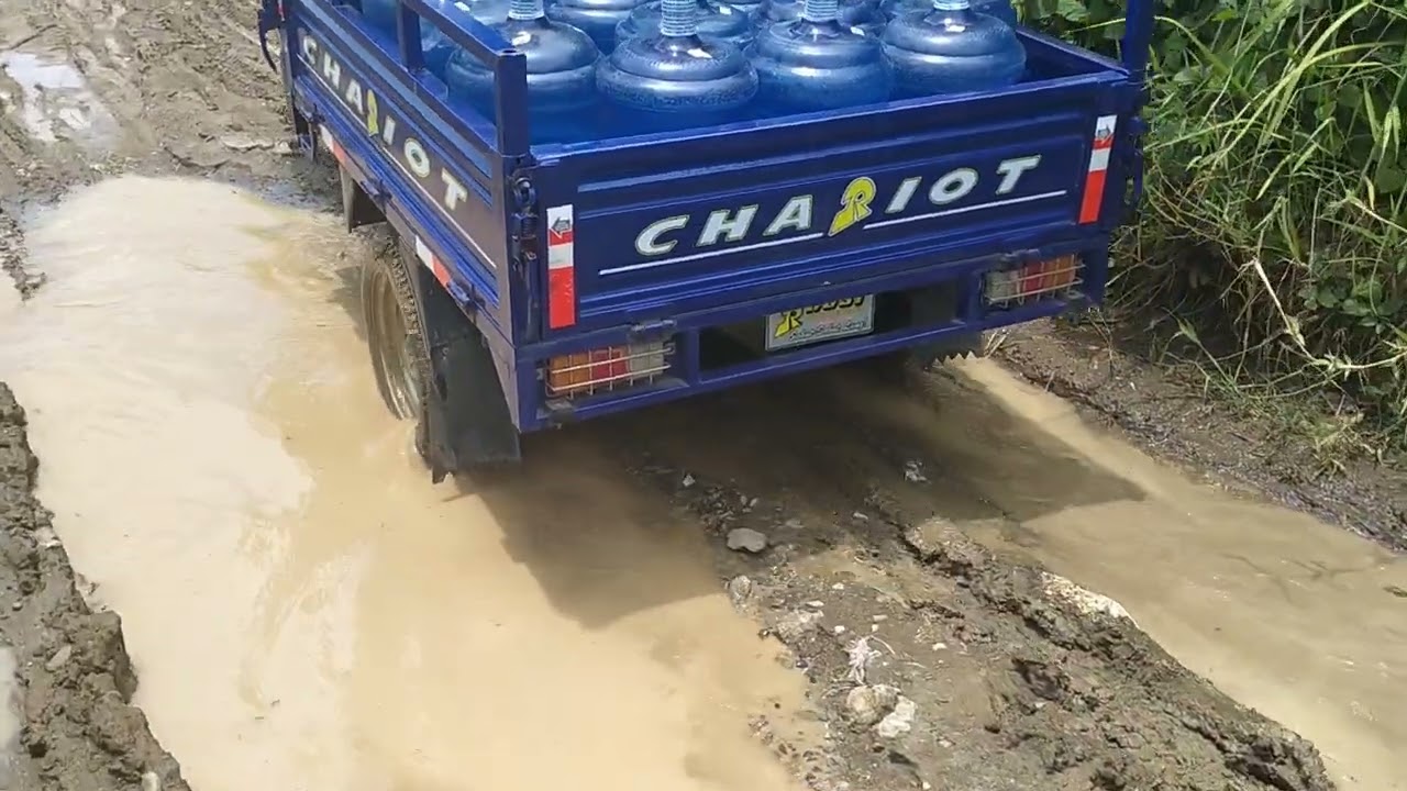 CHARIOT Rusi 175 grabi lakas humatak.