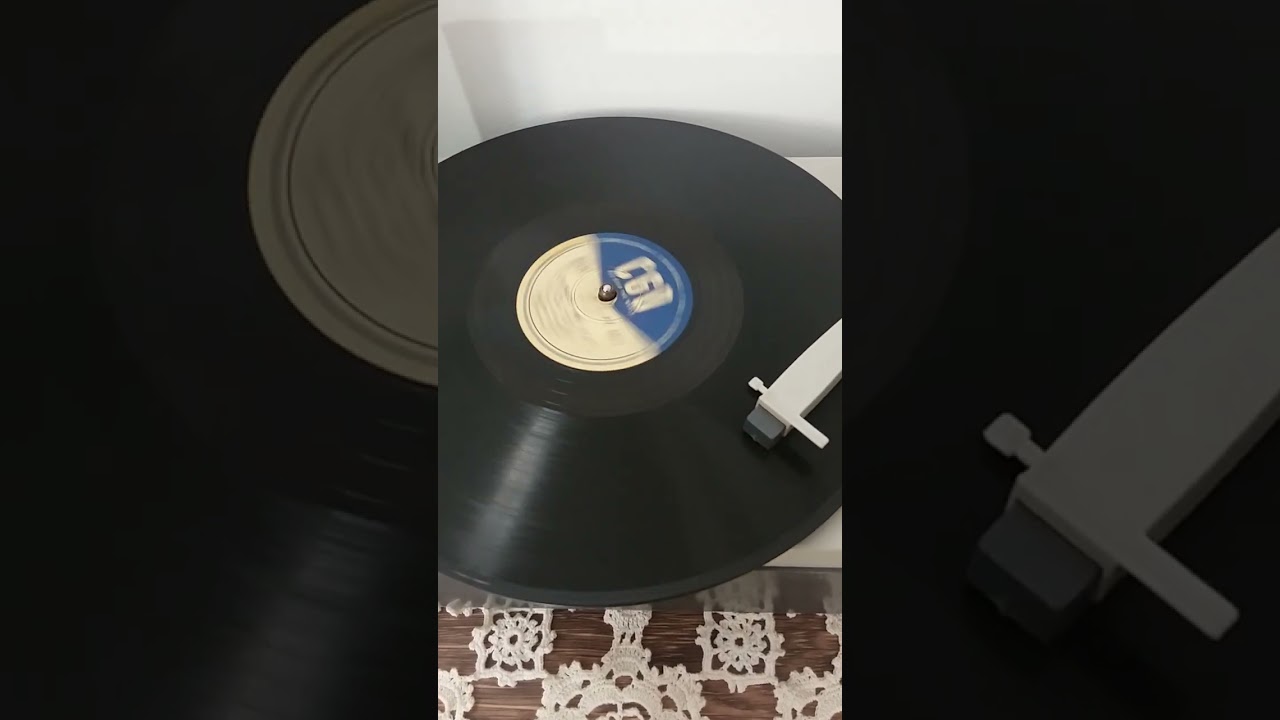 Comprate i miei fiori . Nella Colombo ./ Lyrics .