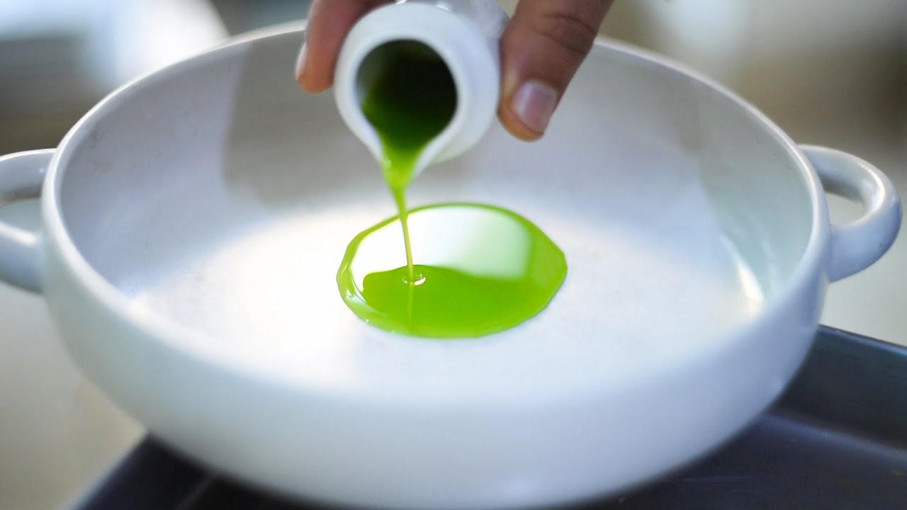&bull; How to make Parsley Green Oil 🌿