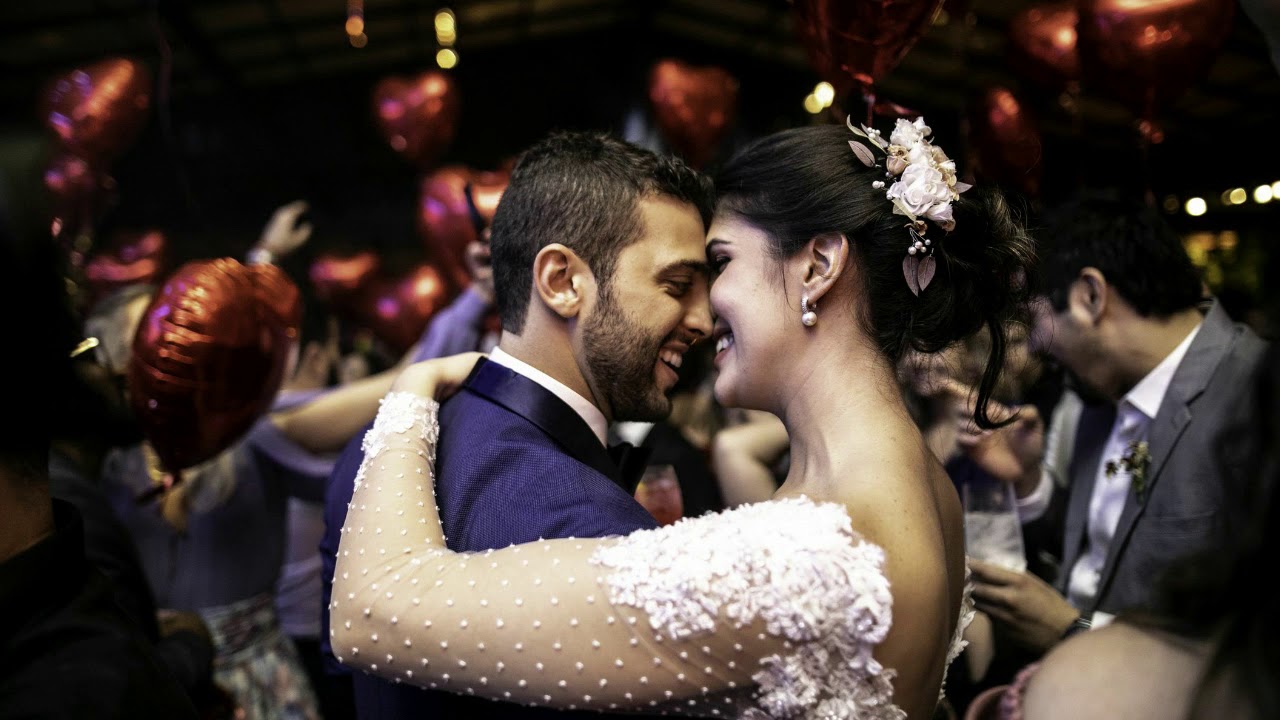 Vancouver Wedding DJ Tips Plan |  DJing.ca Call 1 (800) 431-4685