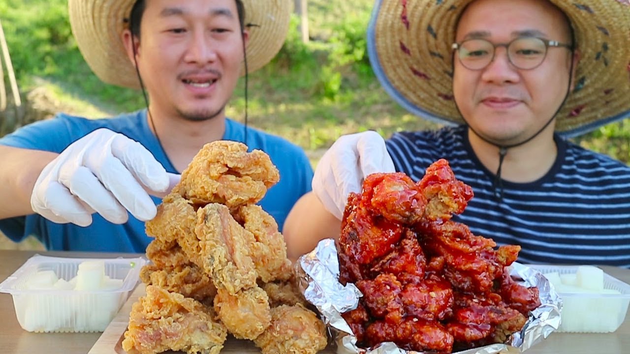 BBQ 황금올리브 & 양념 치킨 먹방~ BBQ fried chicken & seasoned spicy chicken Mukbang eating show