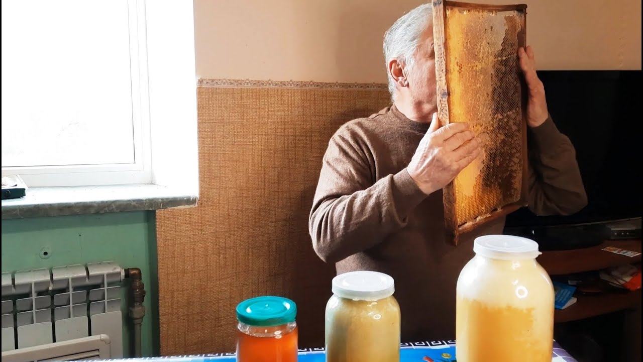 Как должен пахнуть натуральный мёд