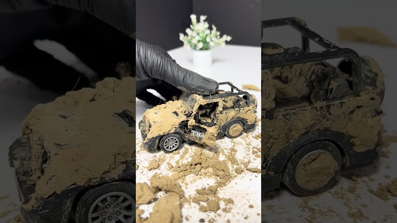 I washed the muddy Mahindra Black Thar Car in just 30 seconds!
