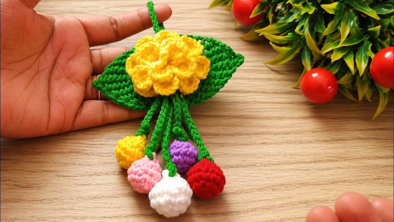 Crochet flower keychain tutorial | crochet flower bag charm | #crochet #keychain