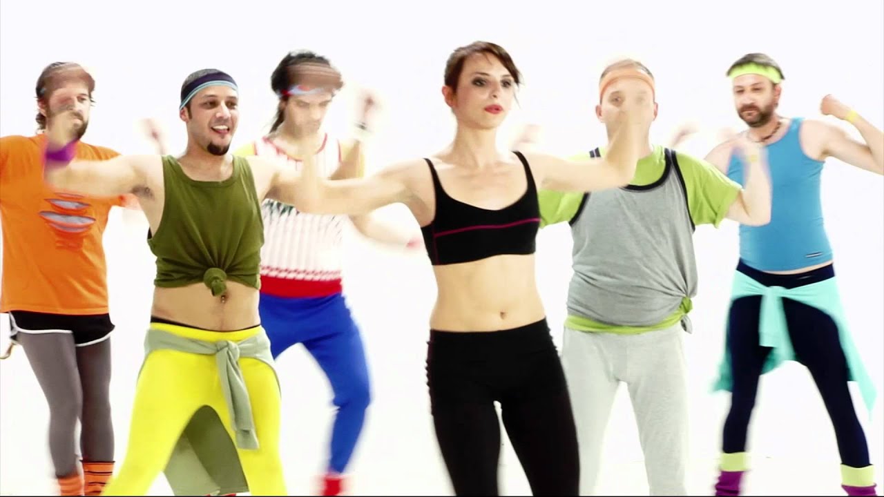 Superhiks Treba ti neko OFFICIAL Video 2012