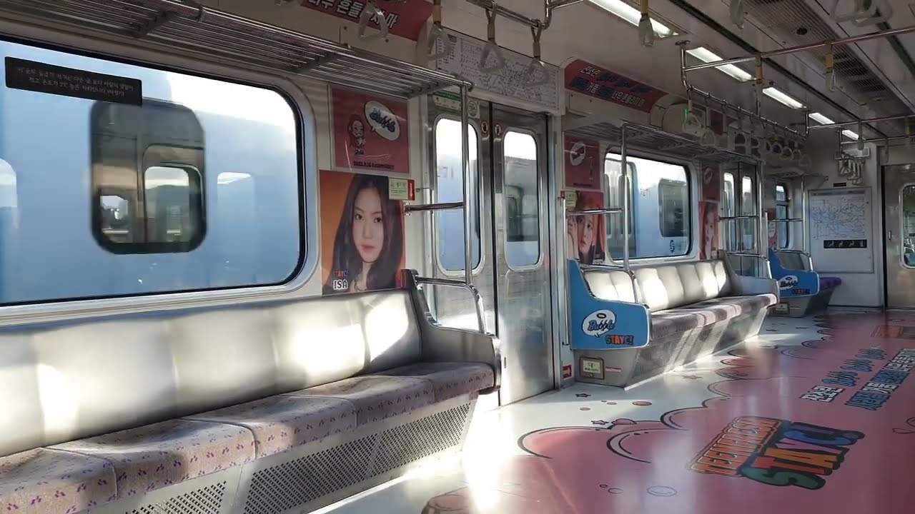 서울지하철 7호선 스테이씨 랩핑열차/Seoul Line7.