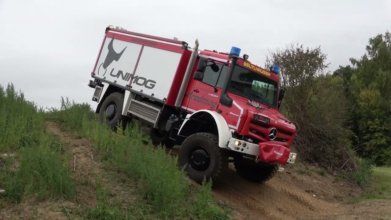 Unimog Feuerwehr Fahrzeuge RedMOGday bei Beutlhauser Hagelstadt 2025