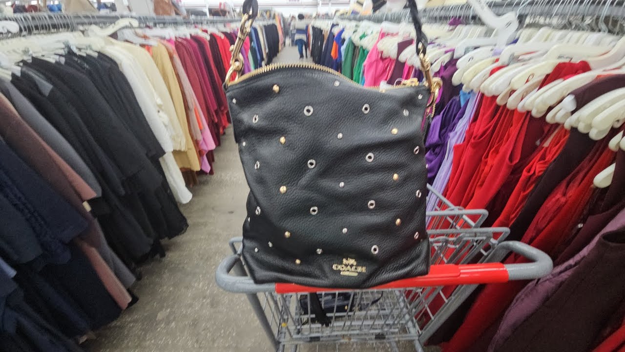 BEST DESIGNER BAG THRIFT STORE IN THE USA! RED, WHITE & BLUE! Thrift with me!