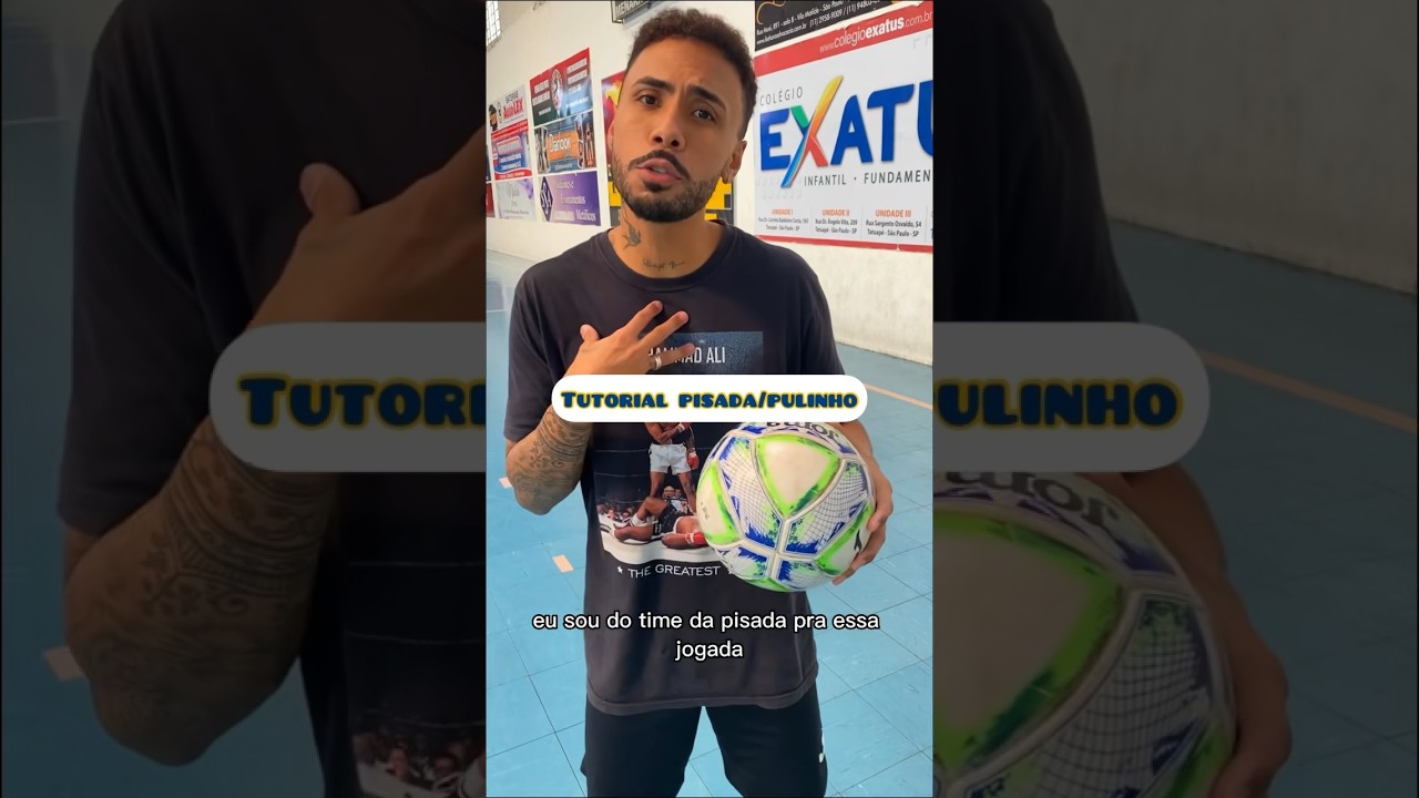 Isso &eacute; pisada ou pulinho? Diz ai #futebol #futsal #futebolbrasileiro #skills #shorts