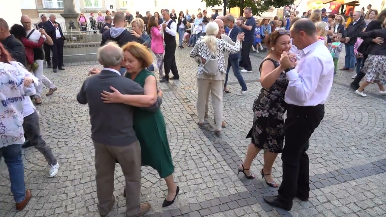 Tango Rynek Jelenia Góra  04