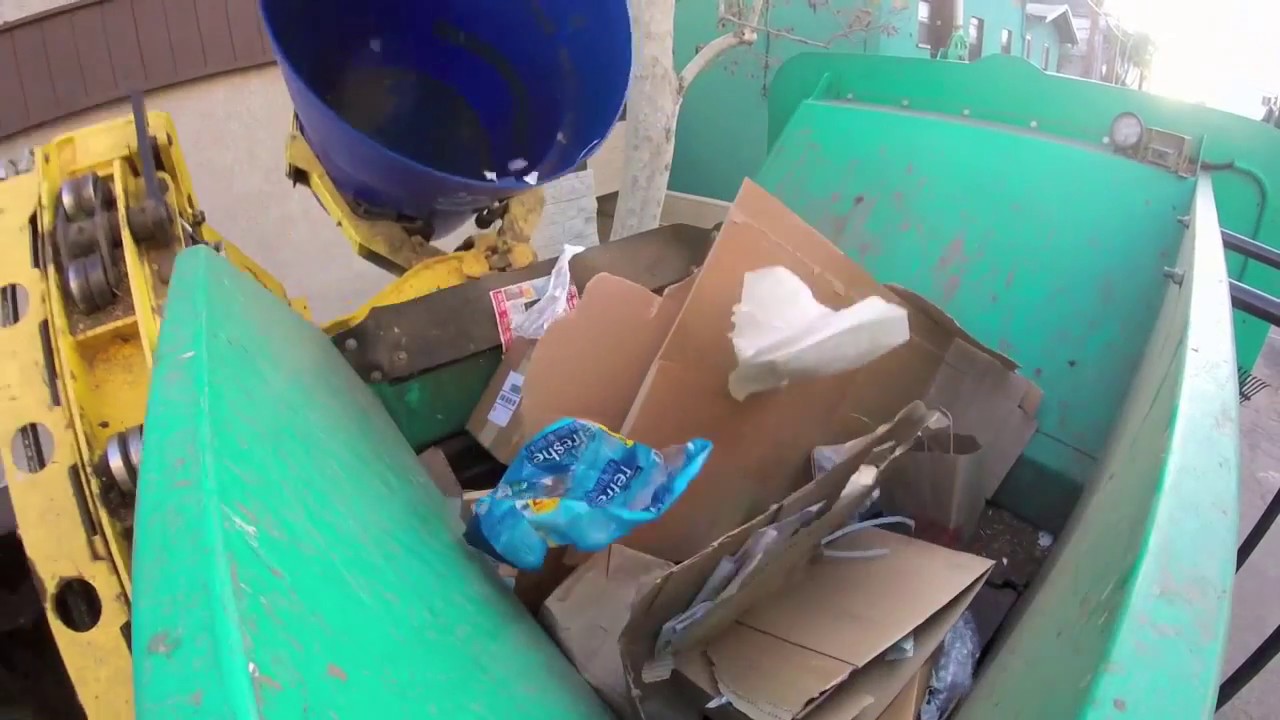 Hopper Video → Scorpion ASL Collecting Recycling 300s