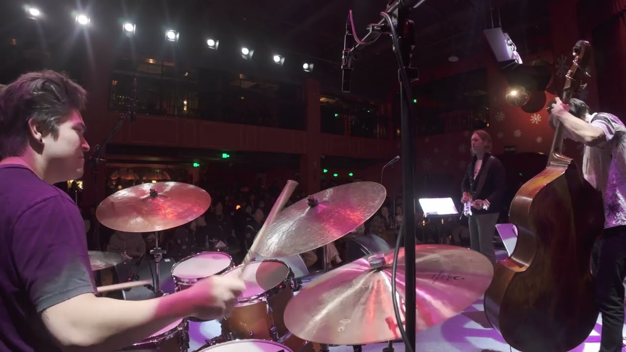 Nir Felder Trio - Live in Shanghai - 