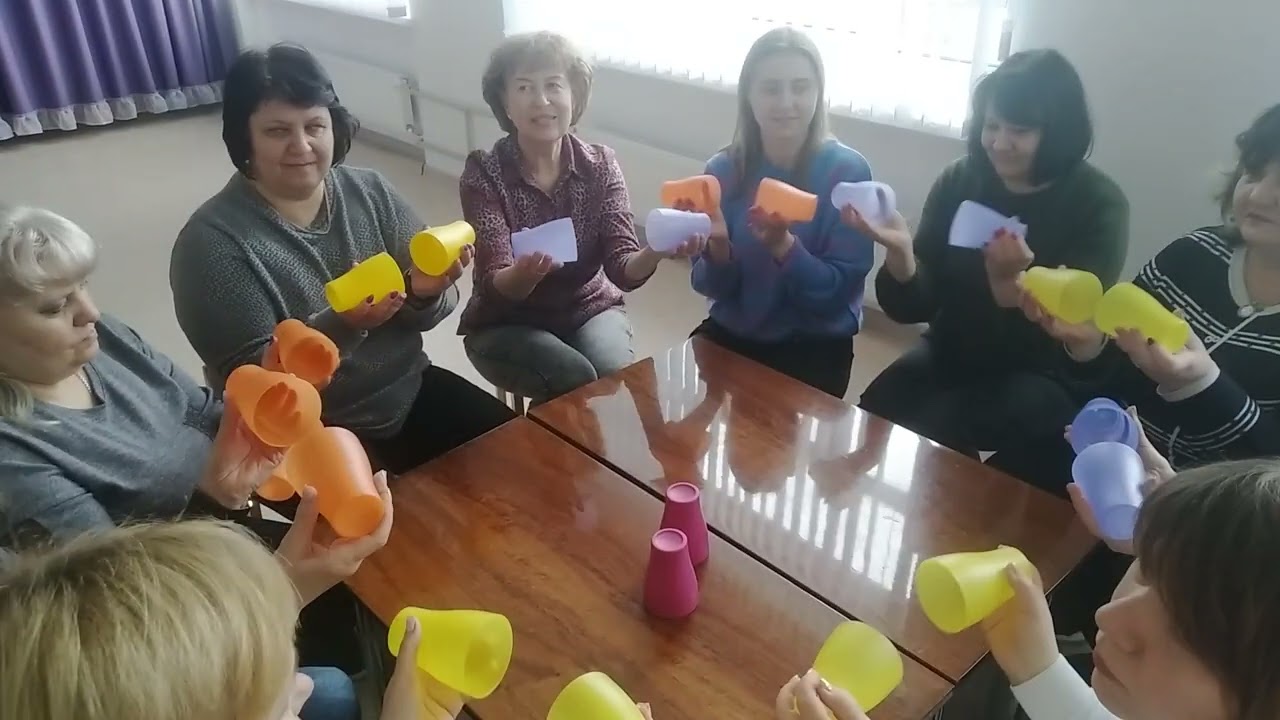 Музично-ритмічна вправа зі стаканчиками