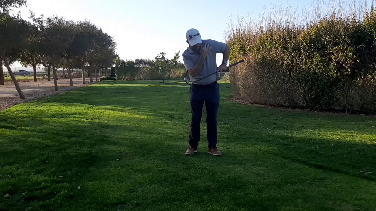 Consejos de Golf en Espa&ntilde;ol: Rotaci&oacute;n en la subida y la terminaci&oacute;n