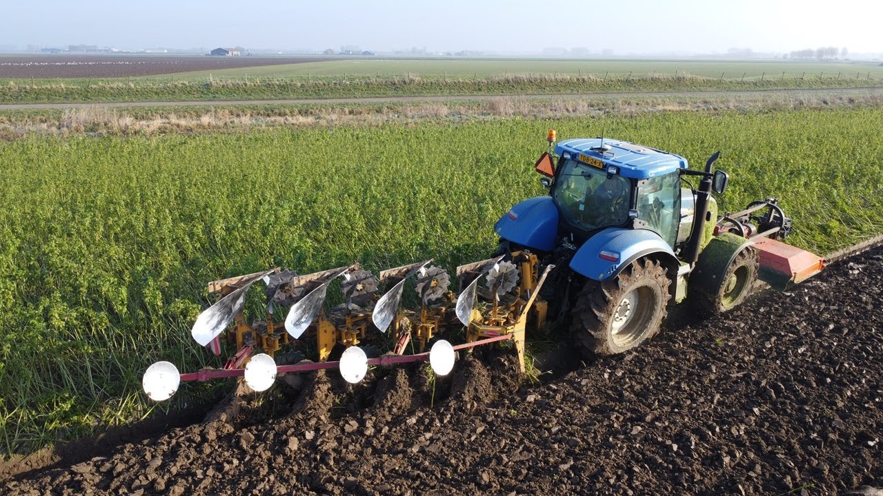 Ploughing and Soil Preparation in one Pass | New Holland T6090 w/ 4 furrow Rumptstad plow | ploegen