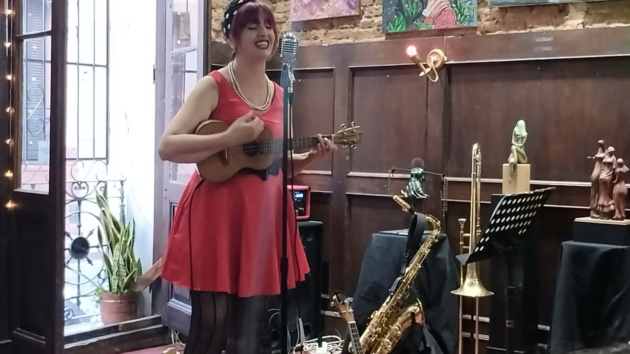 Antologia del Amor  Lucia Moro y su jazz y algo más en el Café Cultural Morada de Cler 14/02/26.