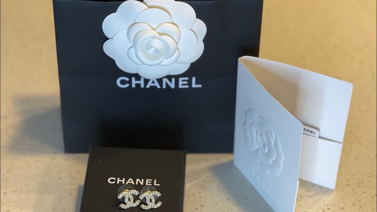 UNBOXING CHANEL PEARL CRYSTAL CC EARRINGS Gold | Chanel Fashion Jewelry Review | Is it worth buying?