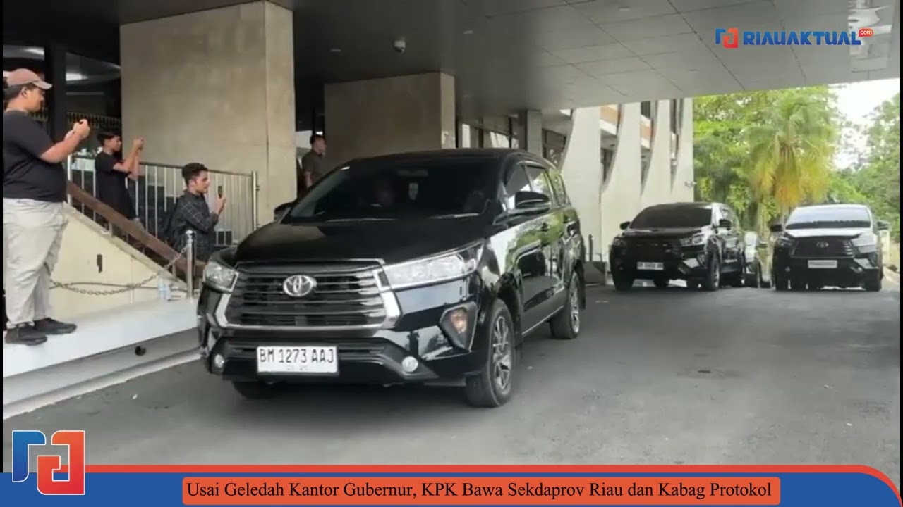 Usai Geledah Kantor Gubernur, KPK Bawa Sekdaprov Riau dan Kabag Protokol