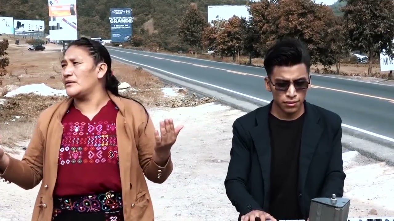 SOLISTA: ELIZABETH CARRILLO - TUYO SOY MI SEÑOR - VIDEO CLIP 2025