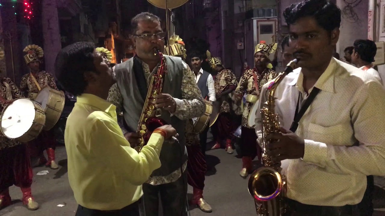 Me Ek Raja Tha Tu Ek Rani Hai Instrumental .. By Rajkumar Band Surat 9825123499 Master Raju ..