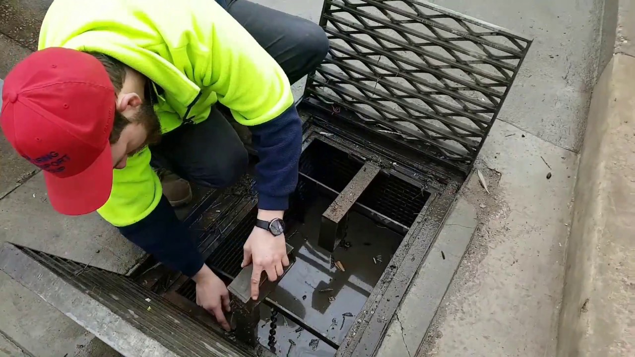 Wash Bay Pit Cleaning