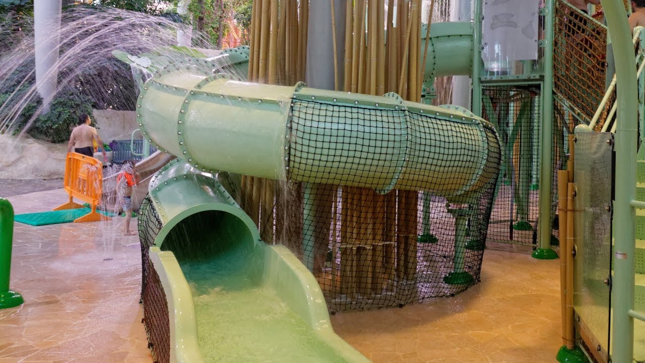 Splotch :: Water Play House Slide | Aqualagon Villages Nature Paris