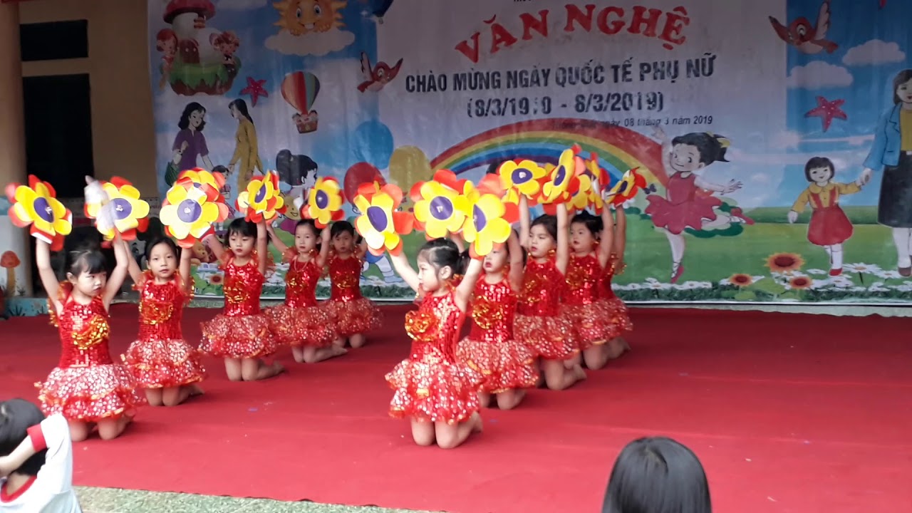 Lớp A5. MN Hoa Hồng. TP Hòa Bình múa