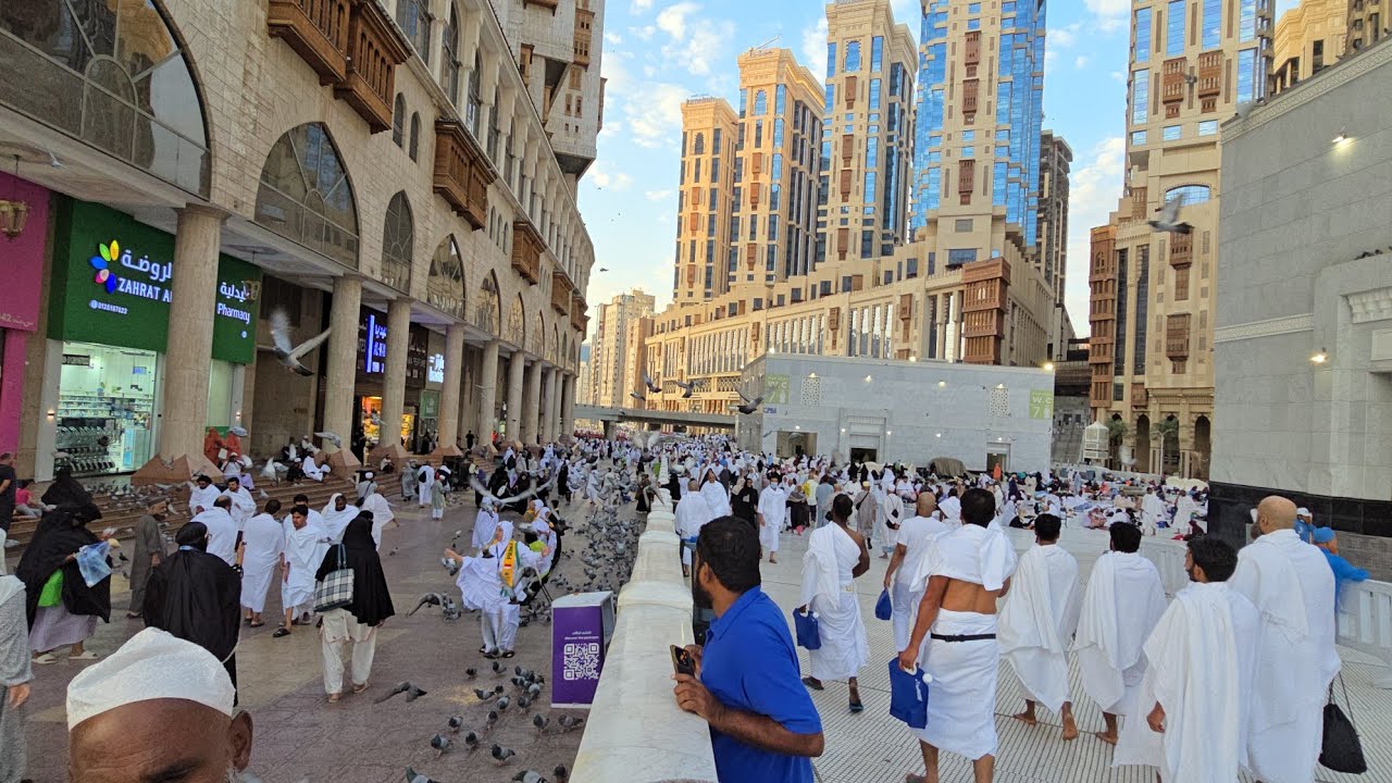تجربة مطاعم مكة وجولة في المسجد الحرام