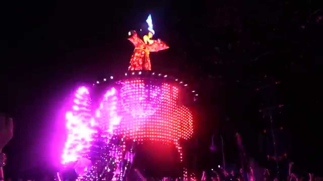 (初日) 香港ディズニーランド ライトパレード Disney's Paint the Night Parade (2014.09.11)