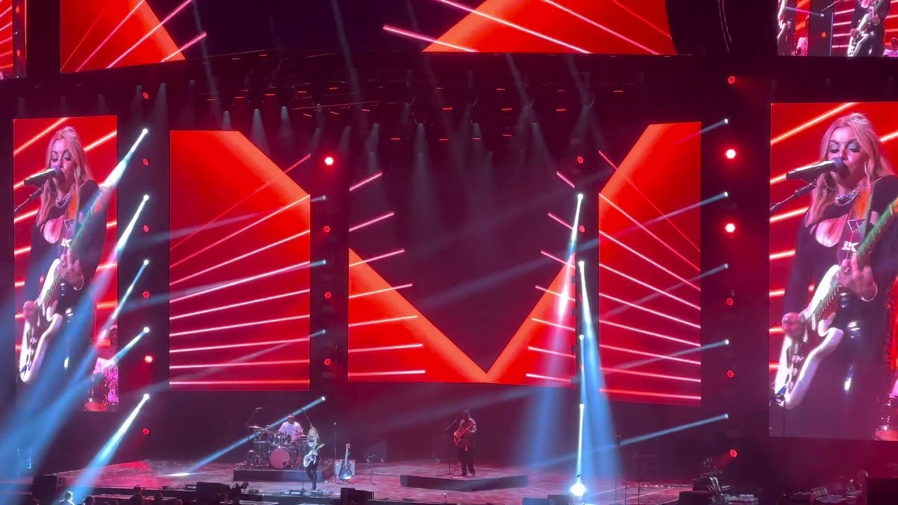 Lindsay Ell - Good On You | Country To Country 2023 | O2 Arena | 12th March 2023