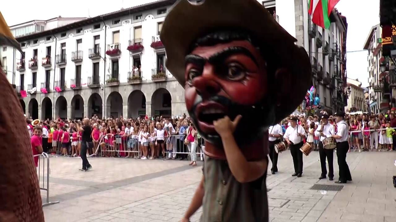 Saninaziyuek 2016 txupinazoa